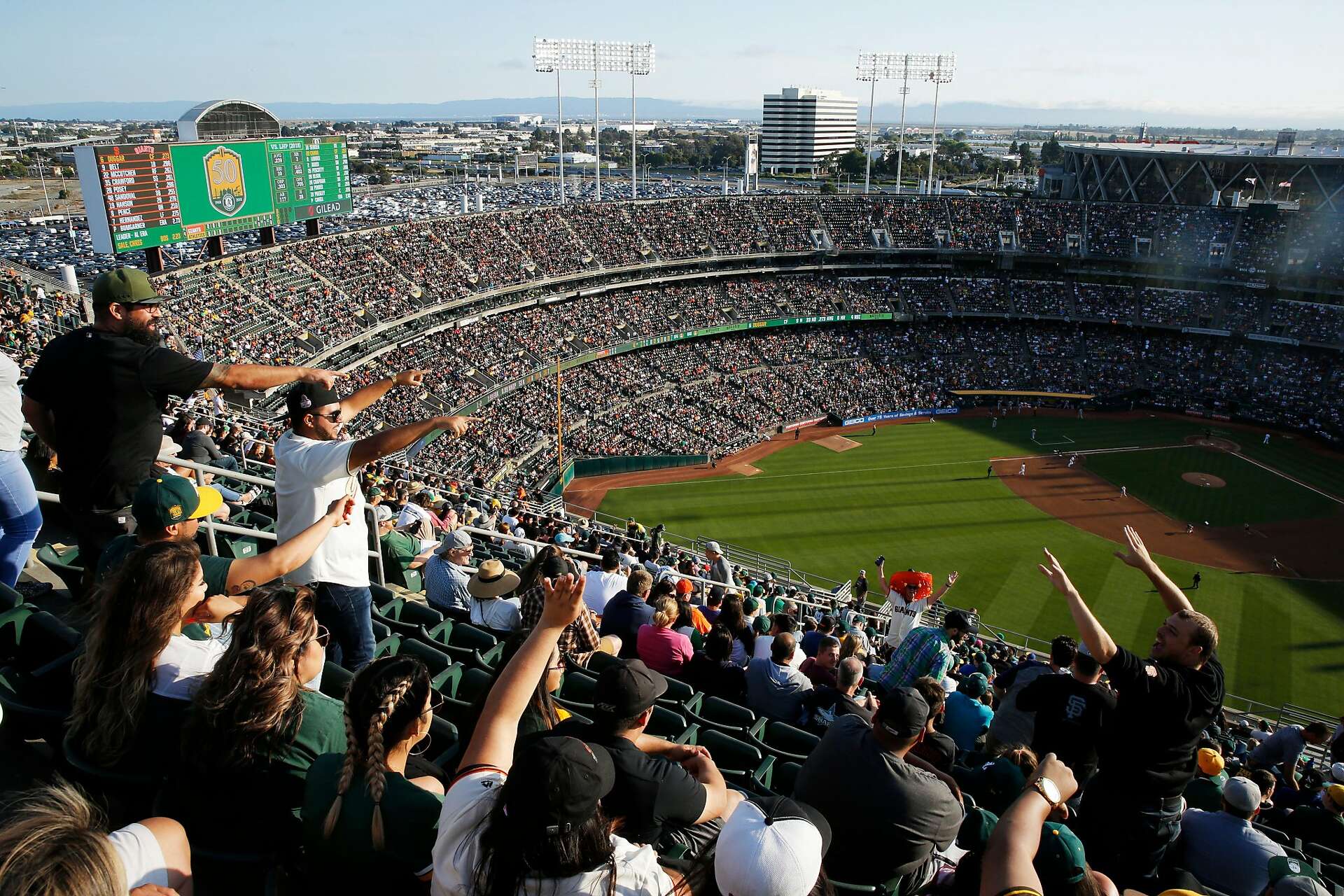 Oakland: Get serious about keeping A’s