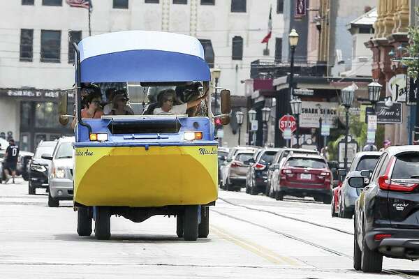 Galveston duck boat operators, passengers unfazed by ...