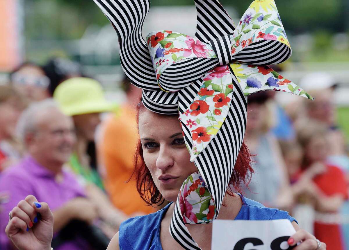 Click through the slideshow for 25 things to do this weekend. (Hint: One involves a hat contest.) 