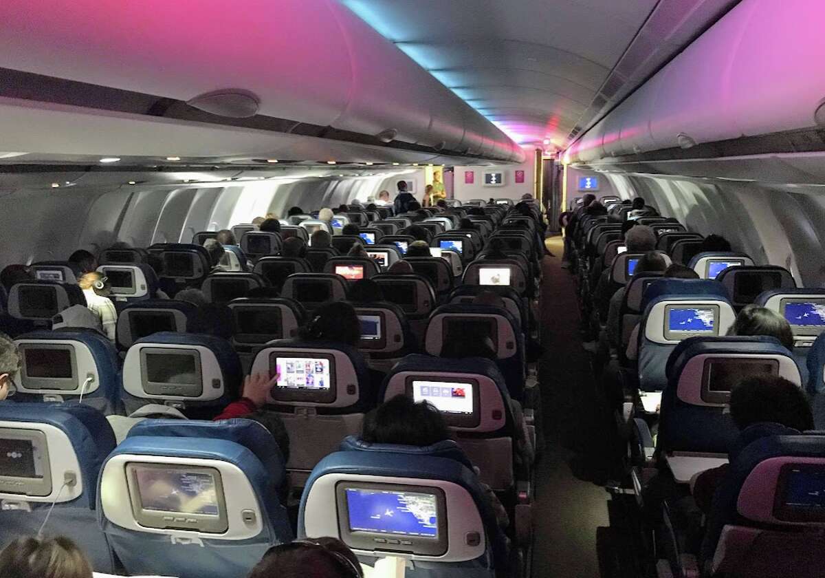 Review: Hawaiian Airlines' Airbus A330 to Honolulu from SFO