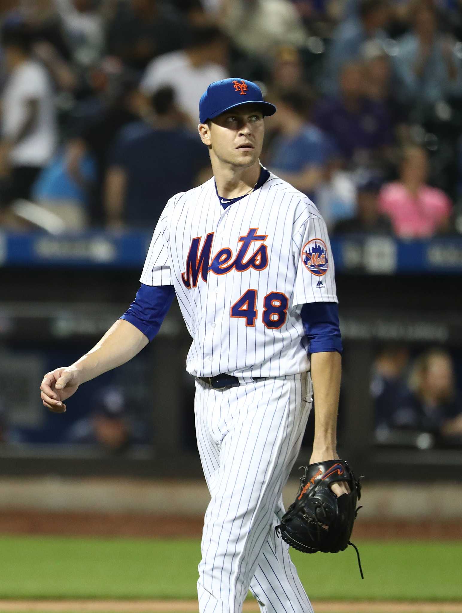 Mets' errors add to deGrom's misery