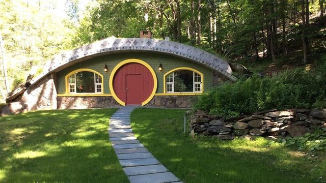 The Shire Is Calling Live In A Hobbit House Only 90 Minutes