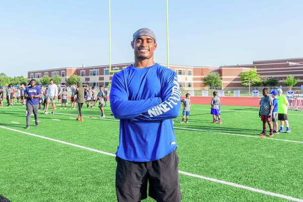 Football Clear Springs Johnson Hopes To Flourish In