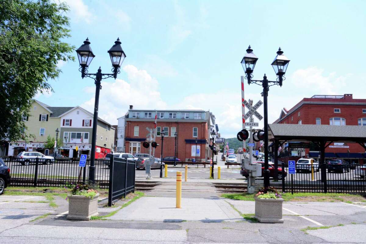 New Milford introduces walking loops to connect river and downtown 