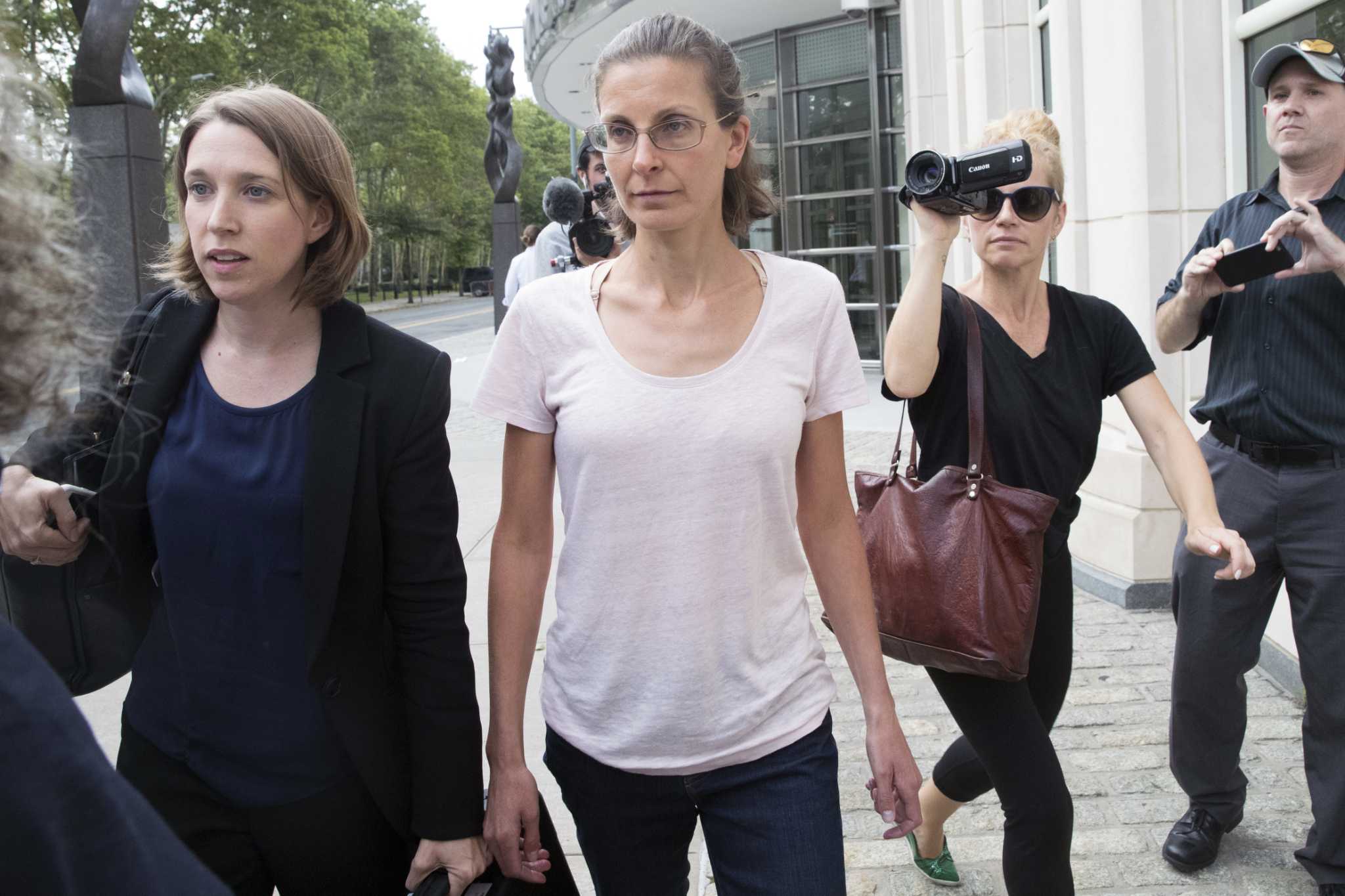 Bronfman Salzman And Two More Charged With Federal Crimes In Nxivm Probe Sfchronicle Com