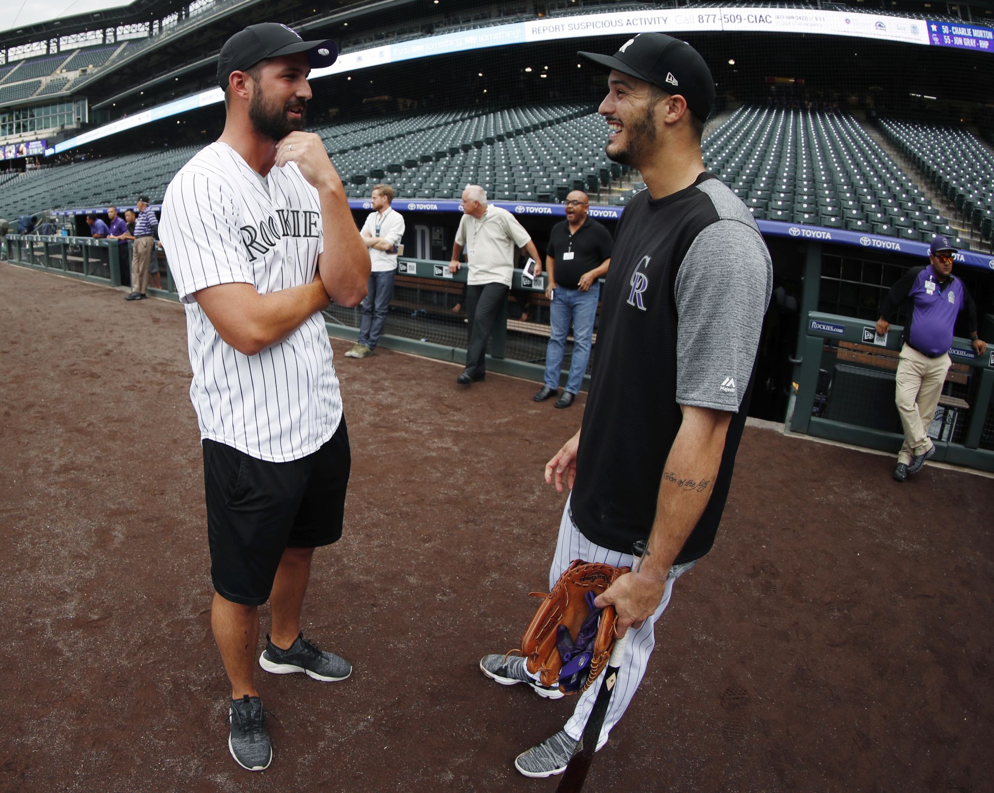 Astros fans in full panic mode after another loss to lowly Rockies