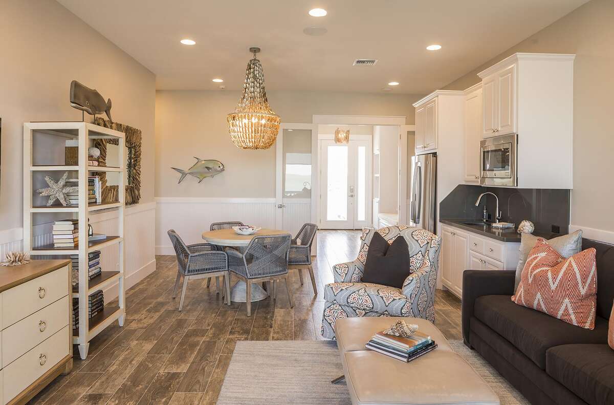 Greatgrandma designs her Port O’Connor vacation home with 4