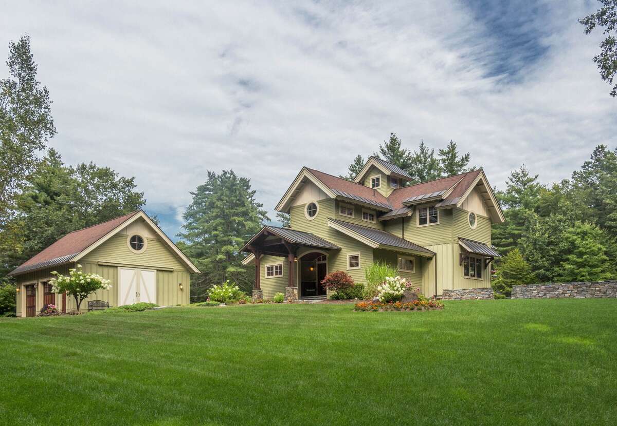House of the Week: 149 Louden Rd., Wilton | Realtor: Andrea Demoracski of Select Sotheby’s International Realty | Discuss: Talk about this house