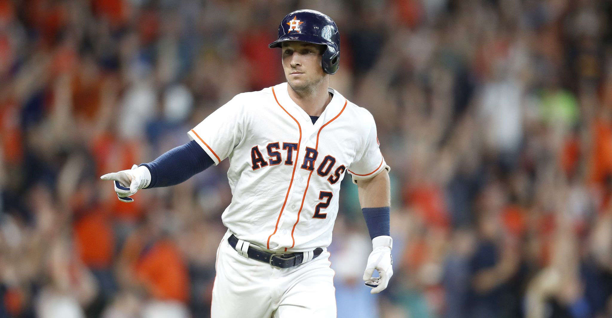 Bregman or Altuve? 3-month-old babbles Astros player's name