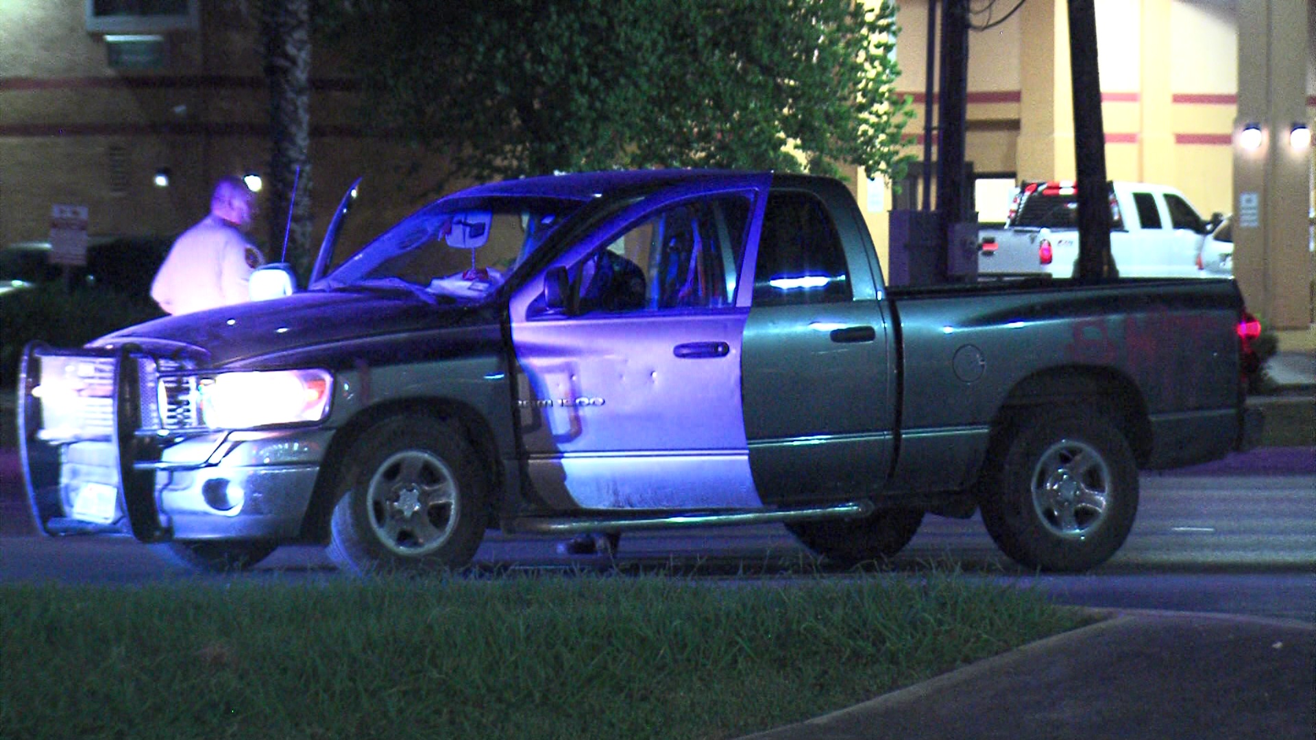 Suspect arrested after leading police on 100+ mph chase into SE side