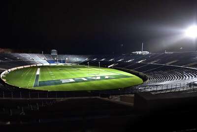 Yale Bowl A Historic Landmark And Glorious Gridiron