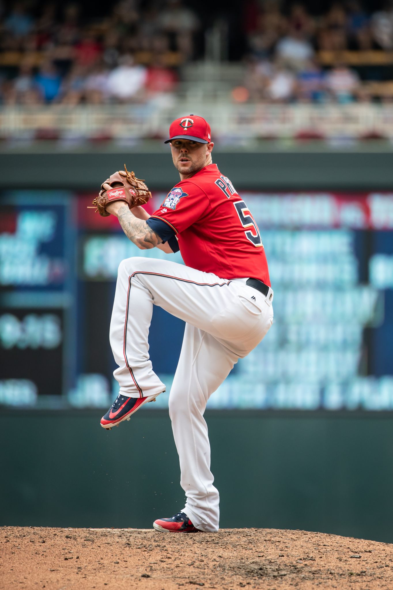 Ryan Pressly returns to Texas to bolster Astros' bullpen