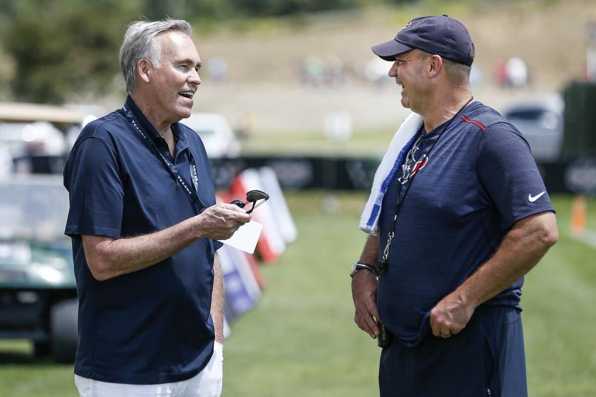 Houston Rockets head coach Mike D'Antoni, left, talks to Houston Texans head coach Bill O'Brien following Texans practice during training camp at the Greenbrier Sports Performance Center on Saturday, July 28, 2018, in White Sulphur Springs, W.Va.