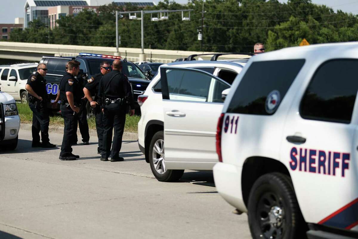 Car crash leads to stabbing, shooting at I-45 underpass in The Woodlands