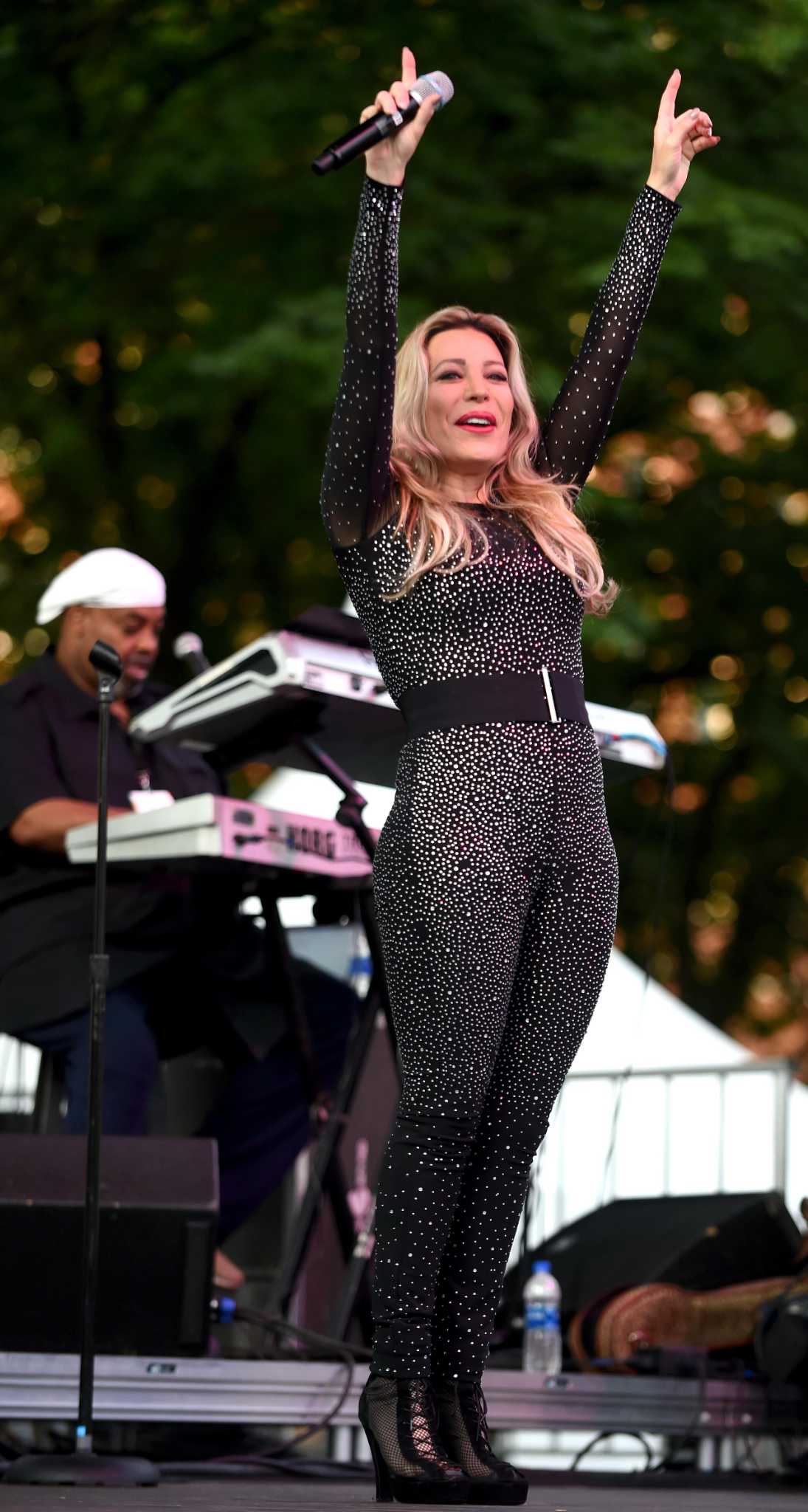 Taylor Dayne Concert on the New Haven Green