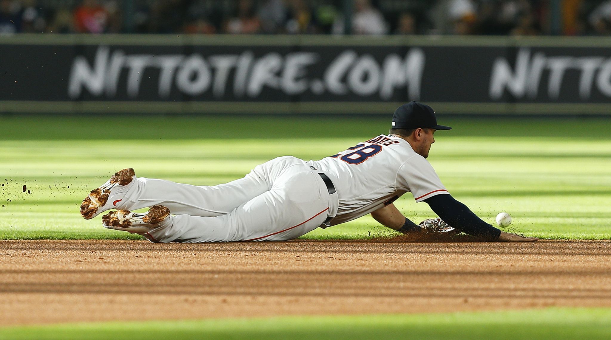 Evan Gattis loses weight to be more versatile