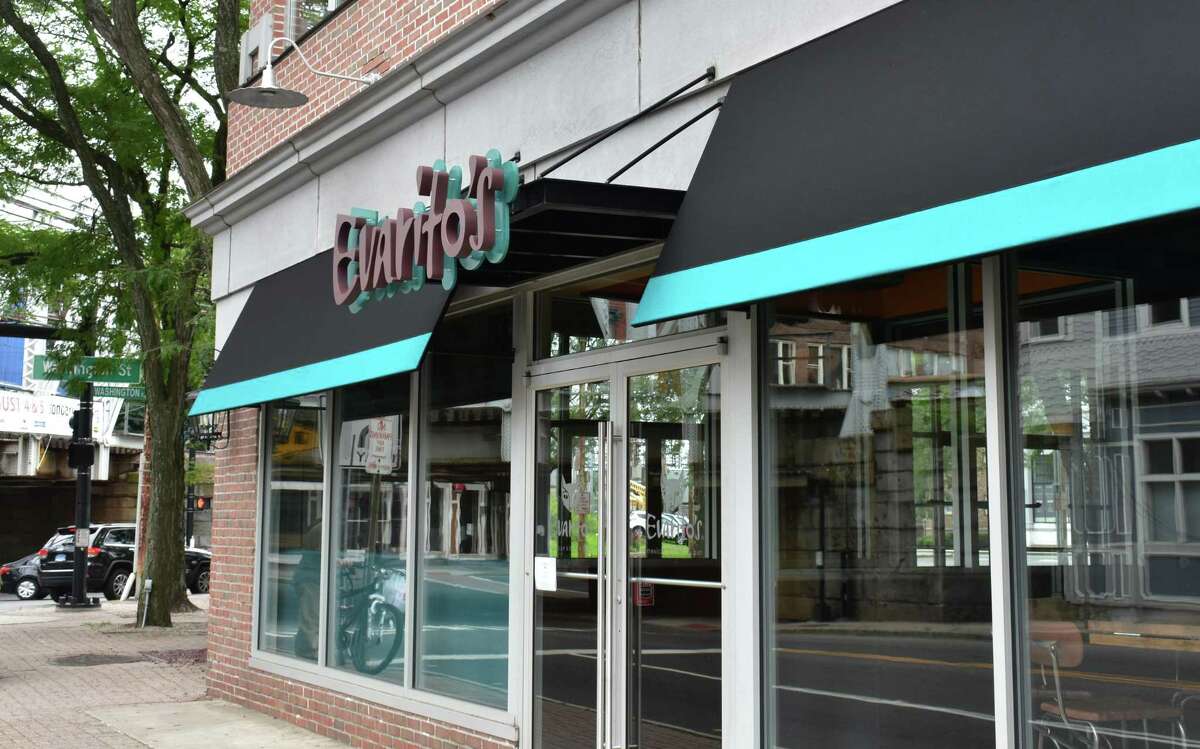 Evaritos Mexican Kitchen & Bar held its formal opening on Thursday, July 26, at 14-16 N. Main St. in South Norwalk, Conn. at the junction of Washington Street.