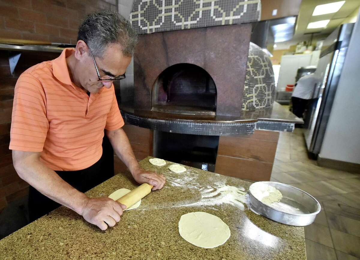 How to build a wood fired clay pizza oven, by Marc Curtis