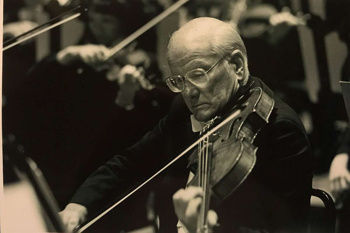 San Francisco Symphony violist�Detlev Olshausen