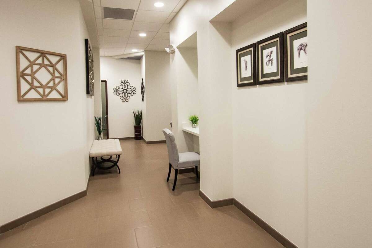 Dr. Antonio Mancera Laredo Arthritis & Rheumatology