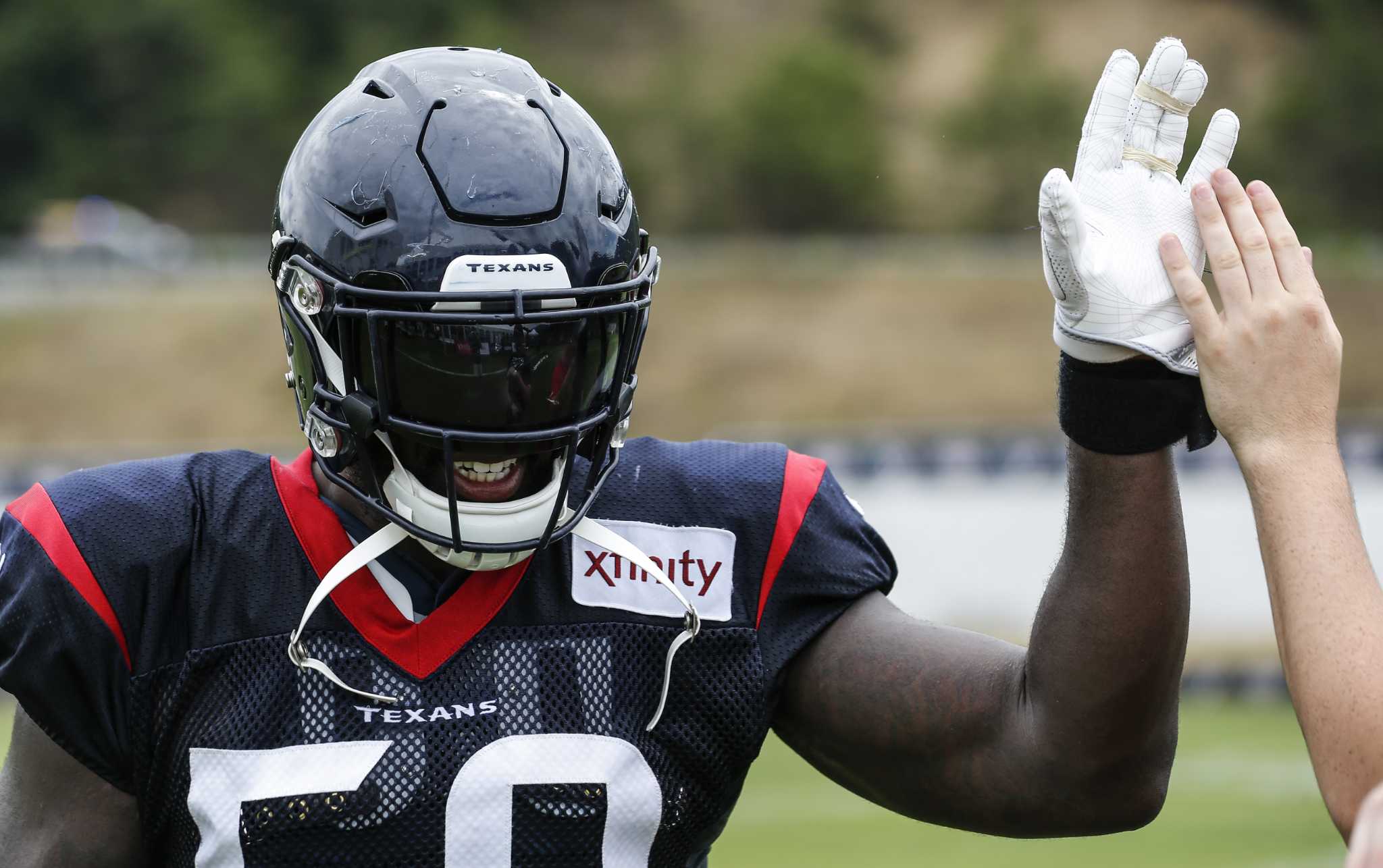 Houston Texans LB, former Oregon prep star Brennan Scarlett filling in  nicely for Jadaveon Clowney 