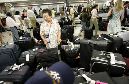 american airlines lost baggage refund