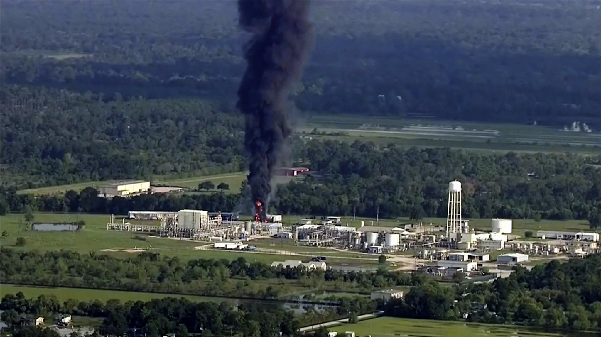 Texas environmental agency misses industrial pollution spikes during and after storms - Vimarsana News