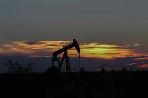 Oil prices fall as crude inventories rise