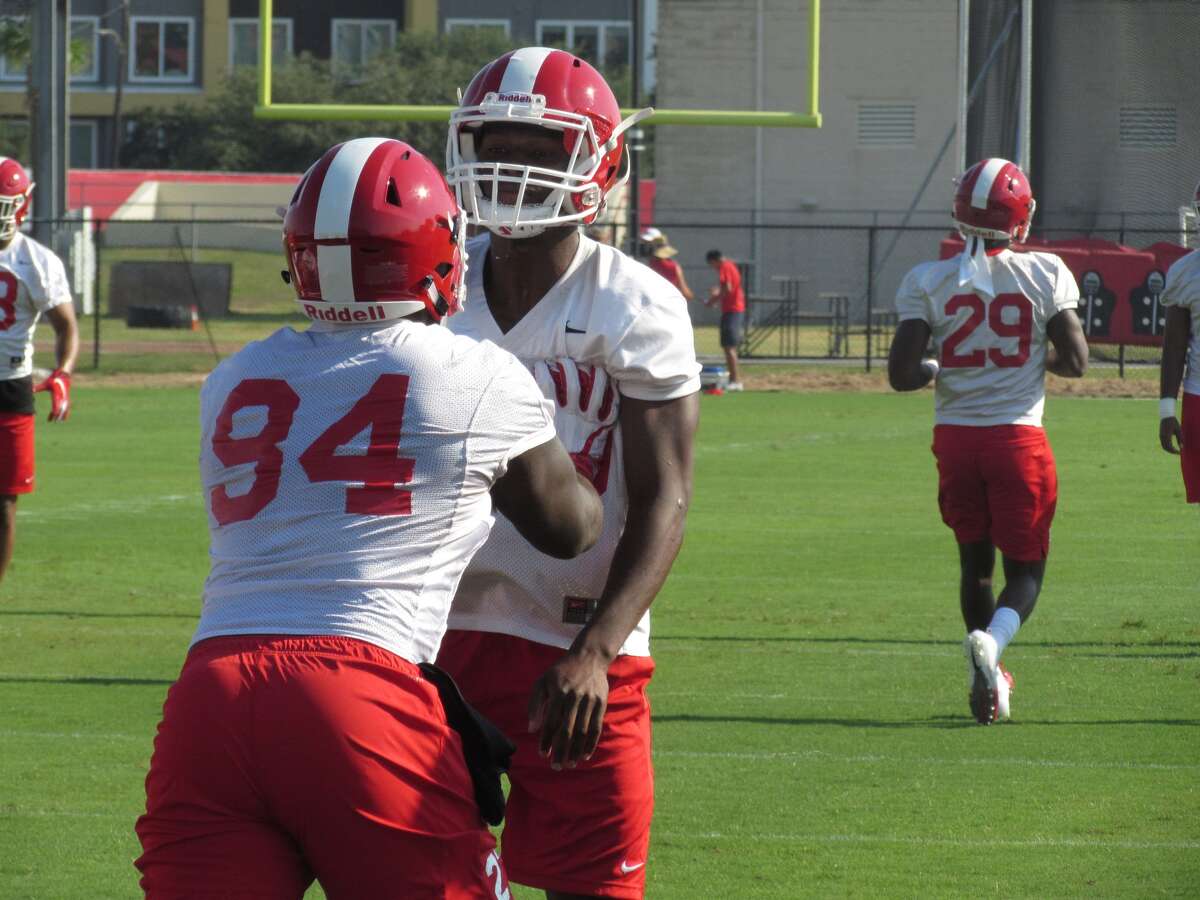 UH preseason football camp