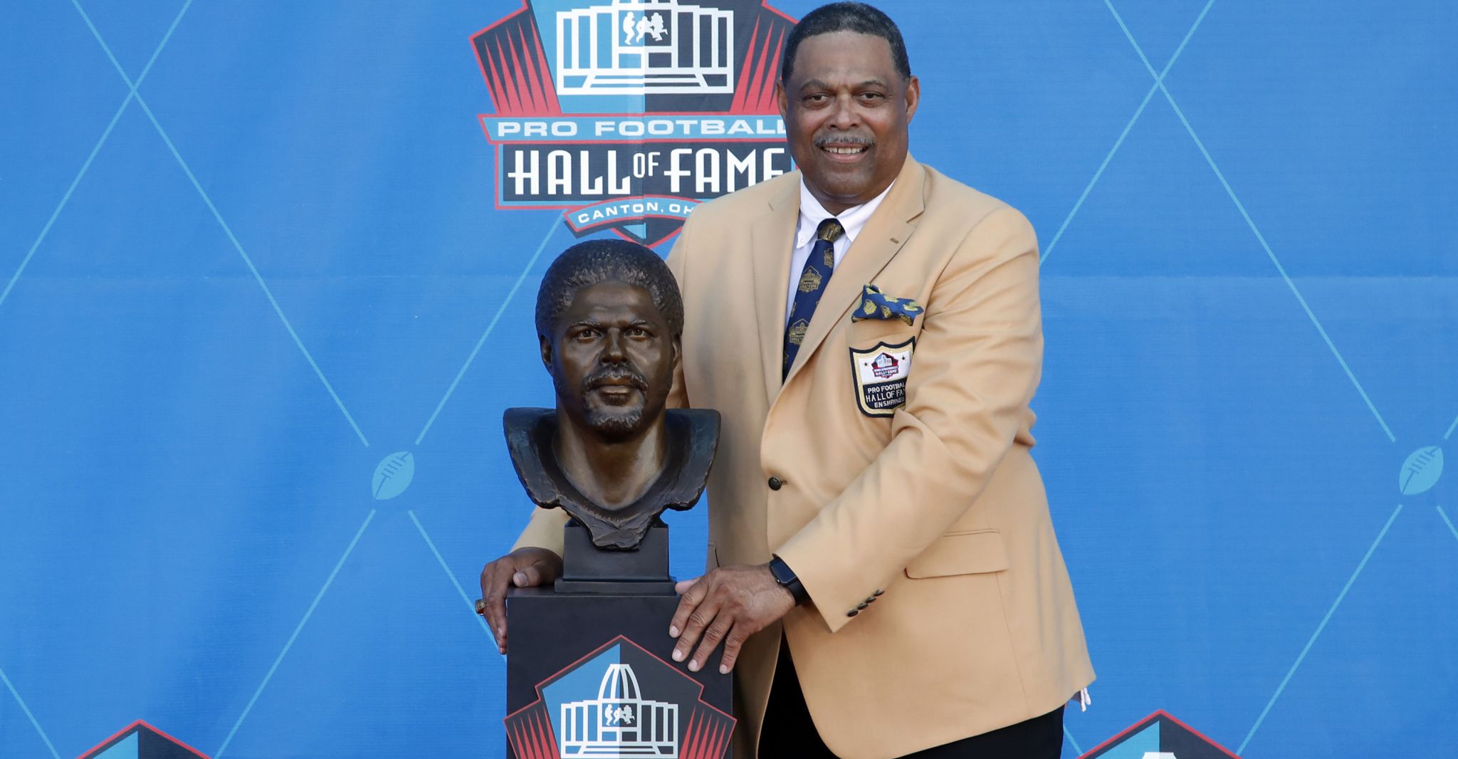 What You Need to Know: Robert Brazile's Hall of Fame Enshrinement