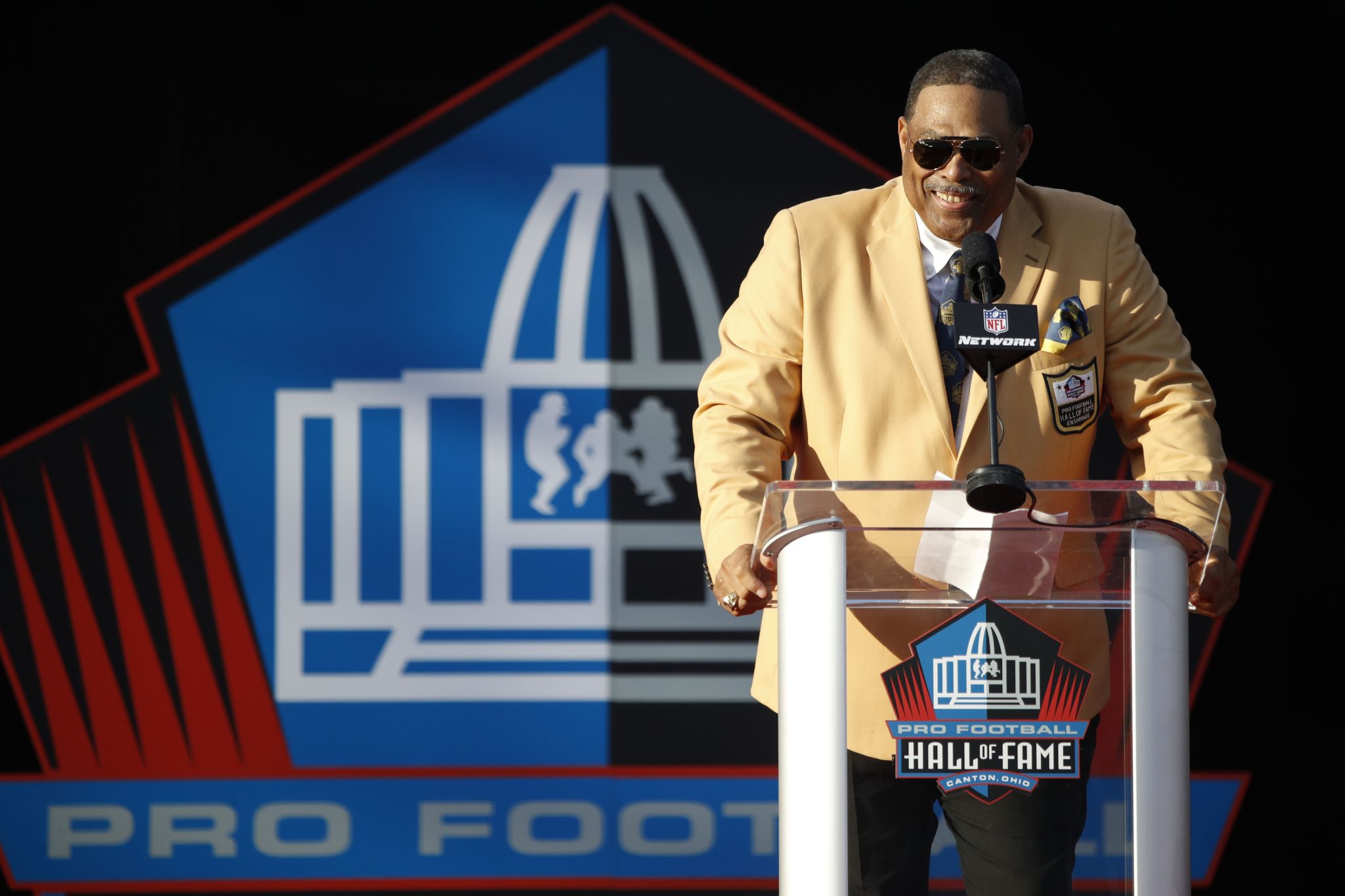 Robert Brazile, Nicknamed Dr. Doom, Was One of the Greatest