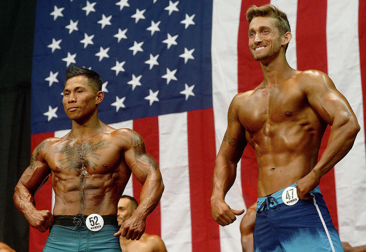 Photos Bodybuilders show their strengths at Global Championships