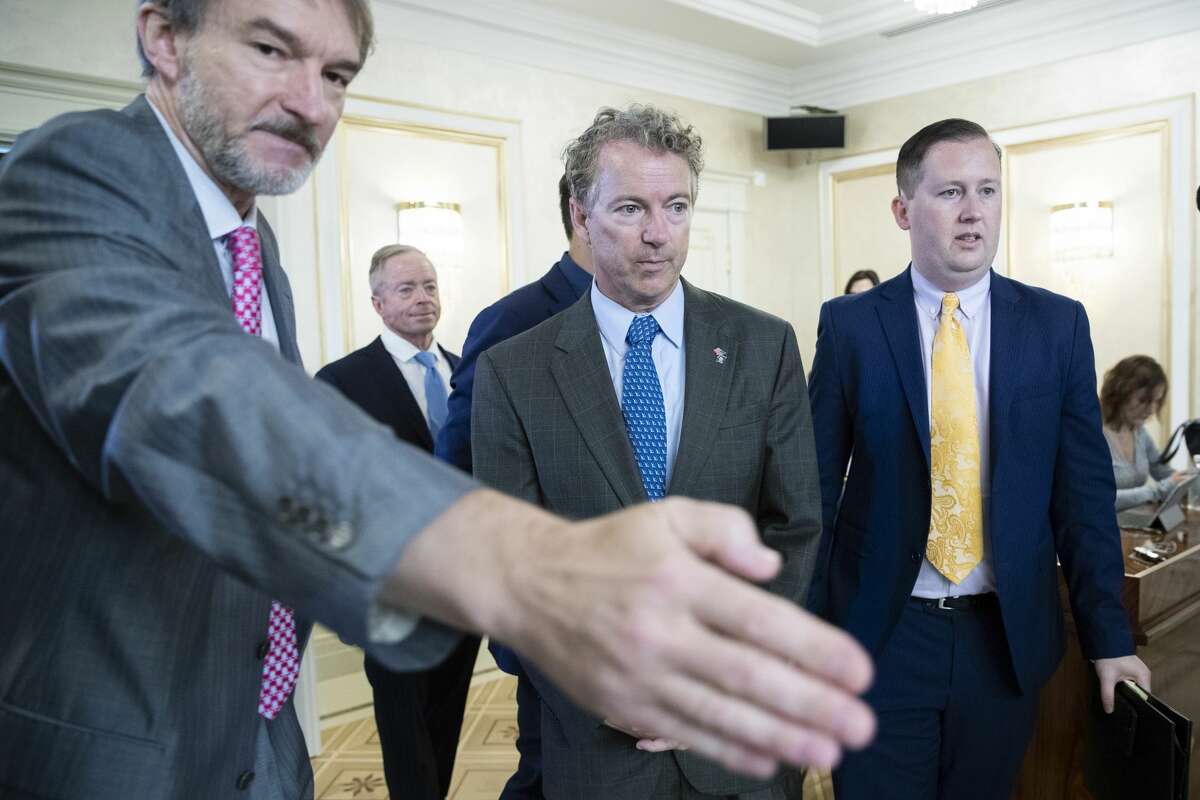 Sen. Rand Paul goes to Moscow and invites Russians to Washington in ...