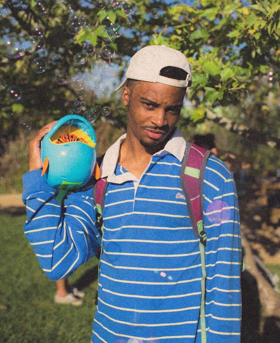 Oakland rapper Caleon Fox tracks his own path to fame - SFChronicle.com