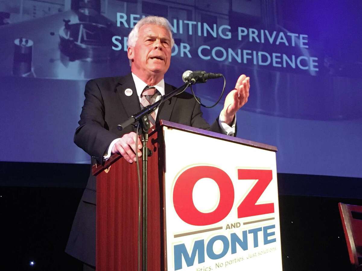 R. Nelson “Oz” Griebel, a Simsbury business executive, speaks at the “Oz and Monte: No Politics. No Parties. Just Solutions Convention” in Hartford on May 16, 2018, part of his independent campaign for governor with Monte Frank as lieutenant governor candidate.