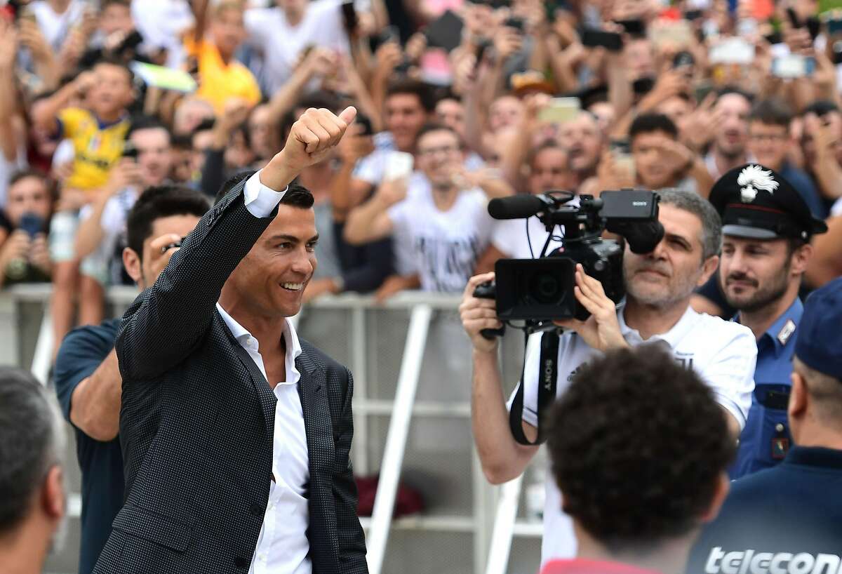 Juventus Sold More Than 500,000 Ronaldo Kits In The First 24 Hours