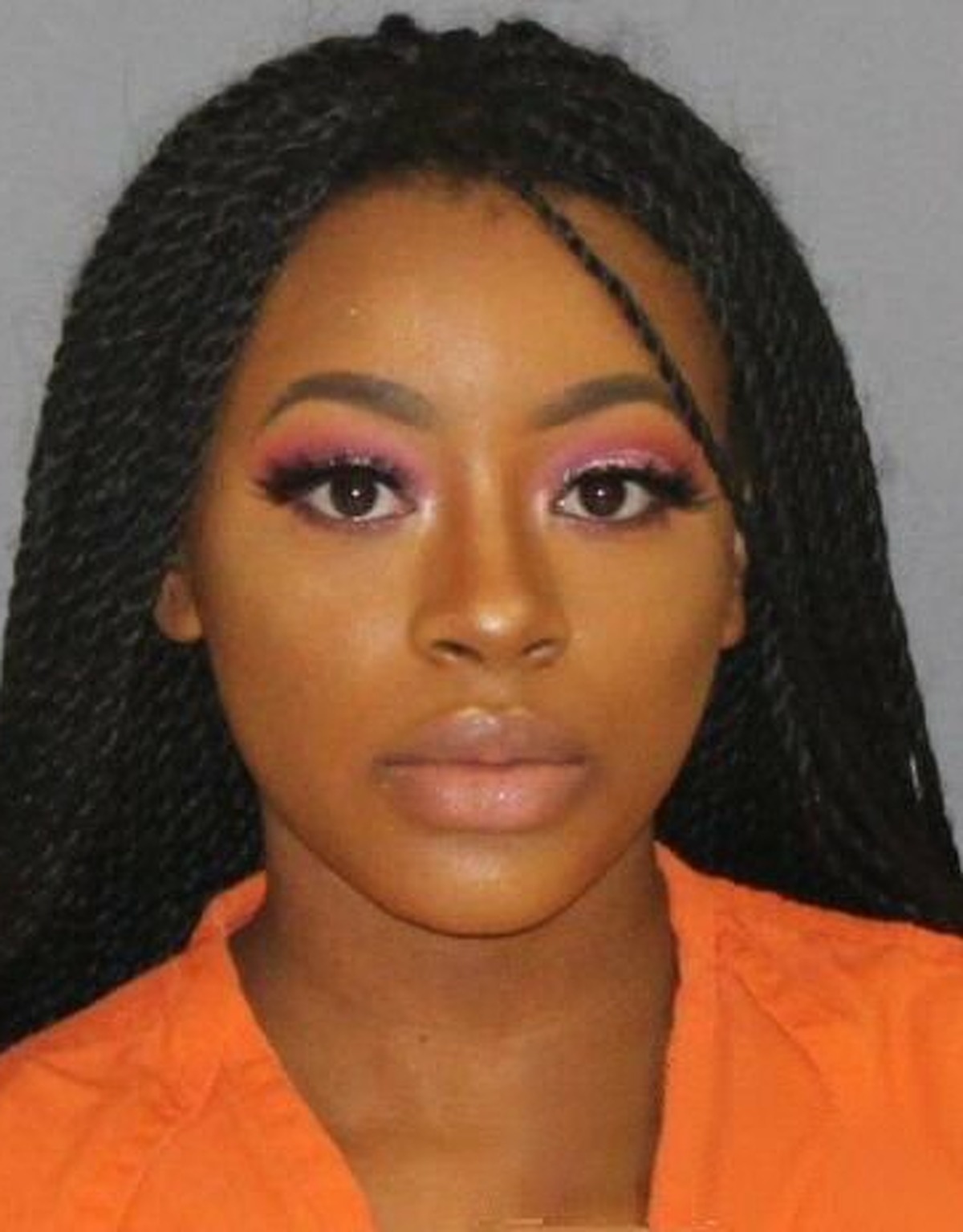 Texas woman's glamorous mugshot draws flood of requests for makeup