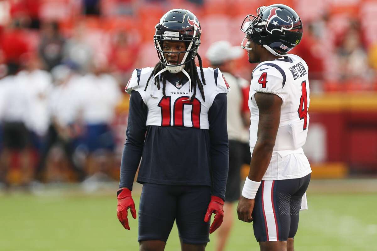 Houston, USA. 18 August 2018. Houston Texans wide receiver DeAndre Hopkins  (10) before the start of the preseason NFL football game between the Houston  Texans and the San Francisco 49ers at NRG