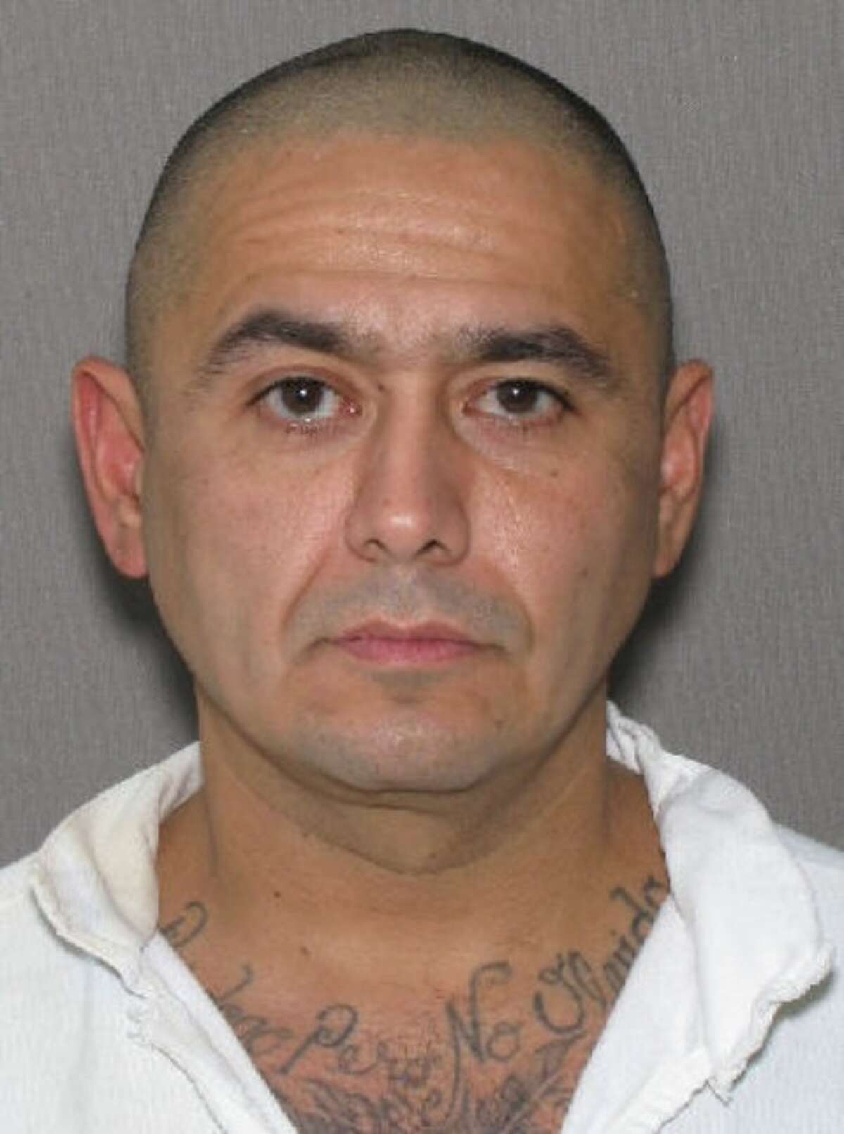 Ramon Mendoza Jr., 45, is wanted for vehicle theft, engaging in organized criminal activity, theft of property and conspiracy to commit theft of property.