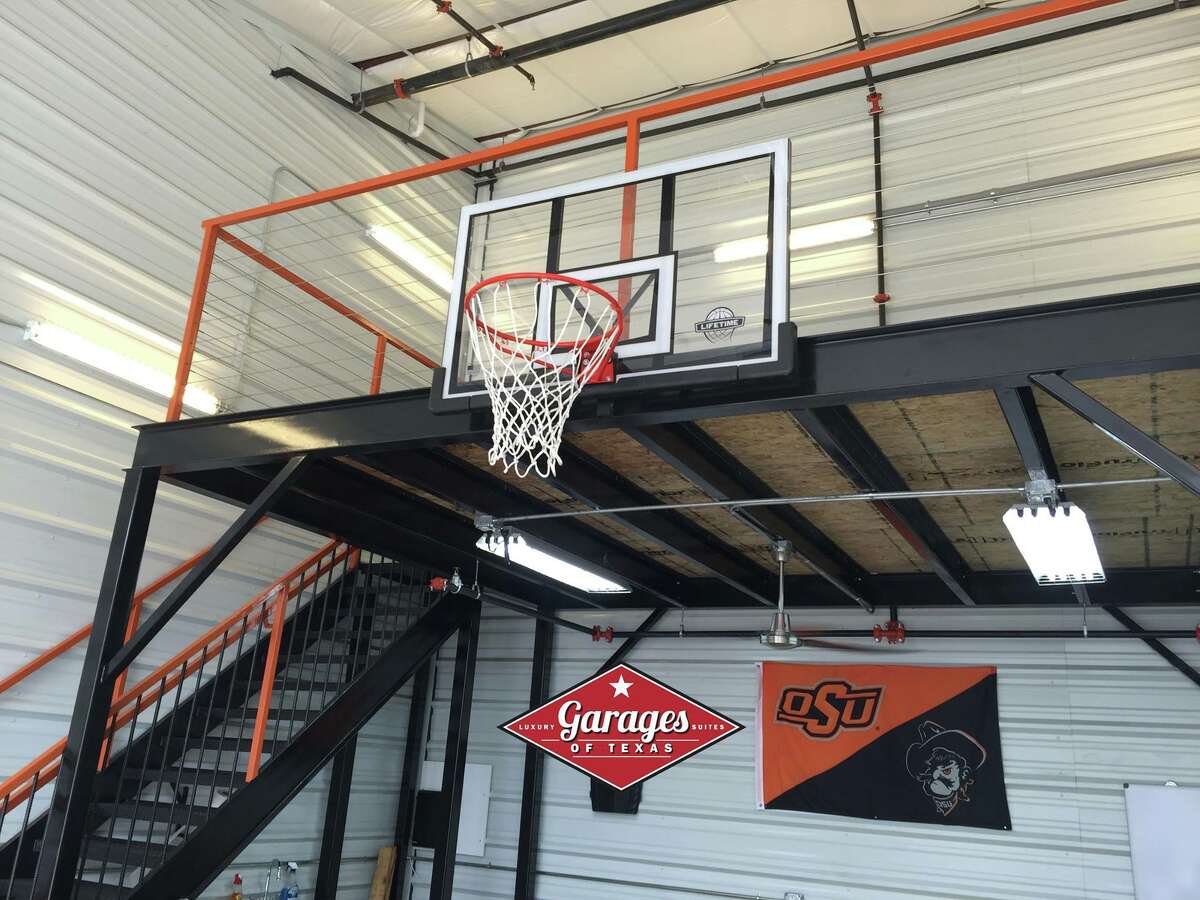 New luxury garage condo park underway in Friendswood