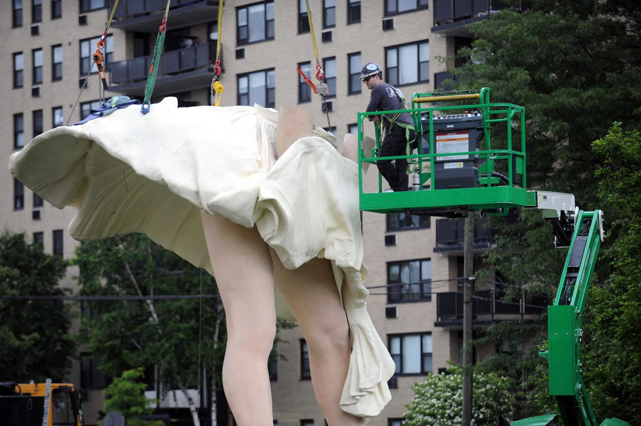 Marilyn Monroe Life Size Statue in White Dress