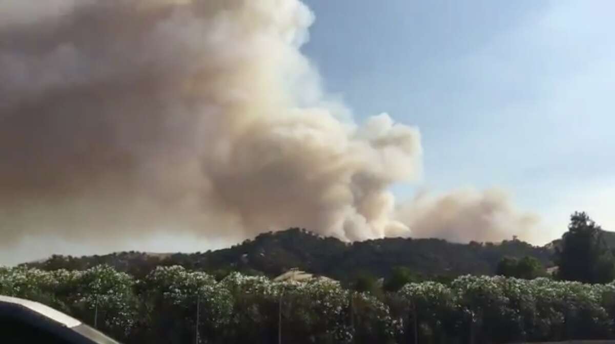 Nelson Fire mostly contained, evacuations lifted in Fairfield and Vacaville