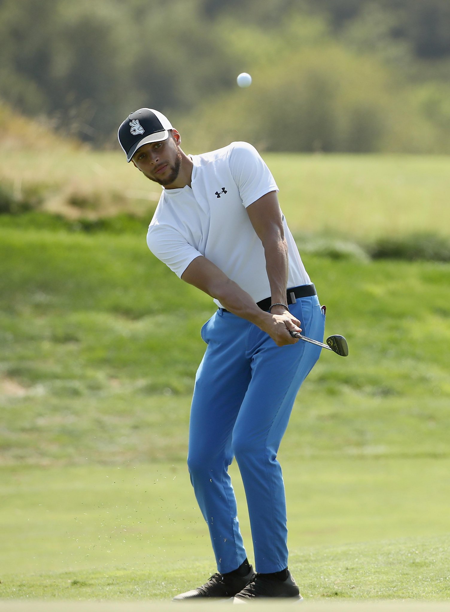Stephen Curry donates $25,000 to golfer whose wife is ... Stephen Curry donates $25,000 to golfer whose wife is ...