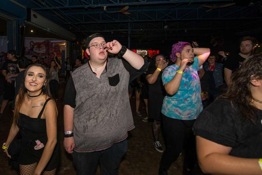 Emo music essay 08 image