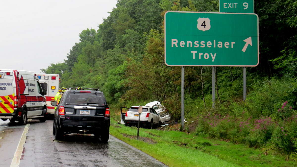 Serious crash on I90 in Schodack area