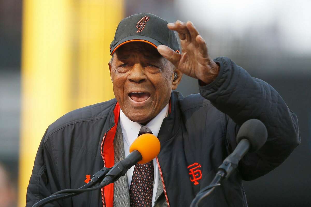 Willie Mays salutes Albert Pujols for 660th home run: 'Good for