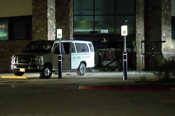 Thieves Use Church Van In Smash And Grab At Woodlands Area Cvs 1of3a Church Van Was Used To Smash Into A Cvs On Kuykendahl And Fm 1488 Monday Aug 13 2018 Photo Montgomery County Police Reporter