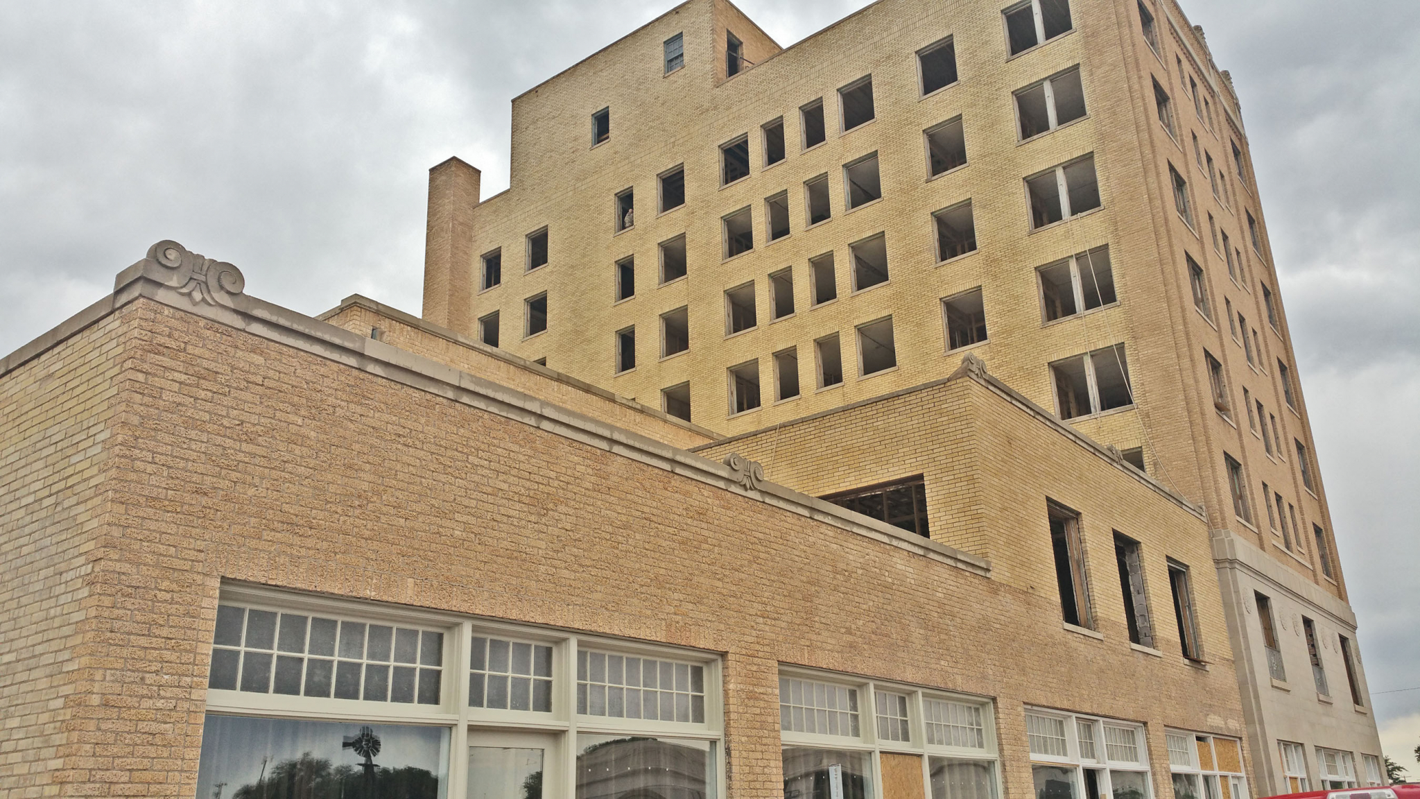 The story behind the stories History behind the Plainview Hilton