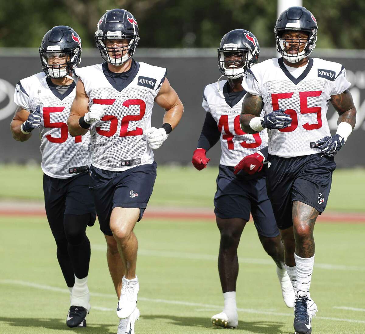Texans show their depth at linebacker against Chiefs