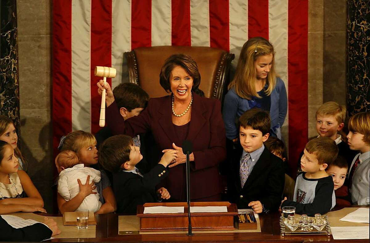 [Cole, Carolyn -- - 119115.MN.0104.congress.1.CMC...WASHINGTON D.C.--Congresswoman Nancy Pelosi becomes the first woman Speaker of the House in the opening day of the 110th House of Representatives. Children and grandchildren of House members join her in celebrating the historic day.] *** []